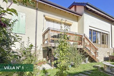 Immeuble d'habitation composé de deux villa