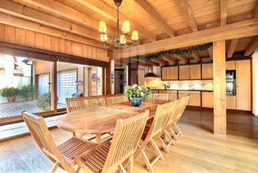 Ancienne ferme rénovée au coeur du village