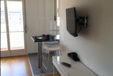 Saint-Jean : charmant studio meublé au 6ème étage