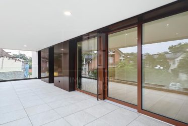 Magnifique appartement de 3 pièces avec spacieuse terrasse