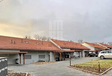 Superbe villa de 7 pièces avec jardin privatif