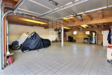 Corps de ferme rénové au coeur du village