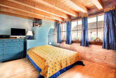 Corps de ferme rénové au coeur du village
