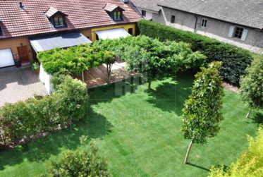 Corps de ferme rénové au coeur du village