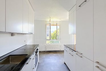Appartement de 5 pièces en cours de rénovation à Cologny