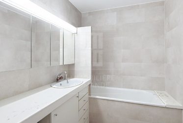 Appartement de 5 pièces en cours de rénovation à Cologny