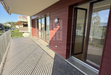 Appartement de 5 pièces au rez-de-chaussée avec jardin privatif