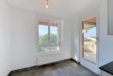 Appartement de 5 pièces rénové à Cologny