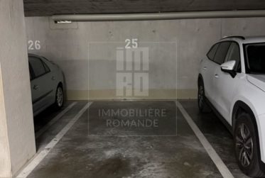 Appartement de 5 pièces au rez-de-chaussée avec jardin privatif
