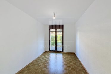 Appartement de 5 pièces au rez-de-chaussée avec jardin privatif