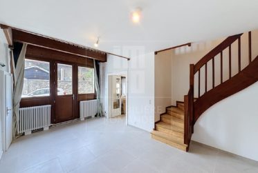 Maison villageoise de 6 pièces à Bourdigny
