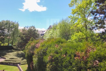 Lumineux duplex de 4,5 pièces au centre du village