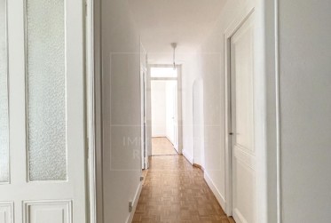 Appartement de 3 pièces au centre de la Jonction *information visite dans le descriptif*
